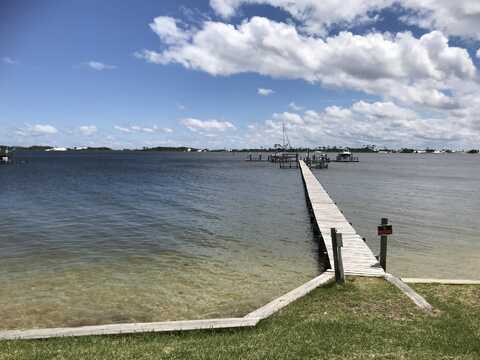 1695 Hwy 98, Mary Esther, FL 32569