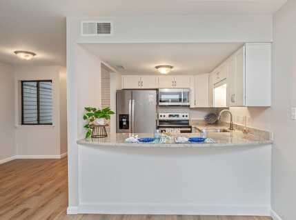 308 Miracle Strip Pkwy, Fort Walton Beach, FL 32548