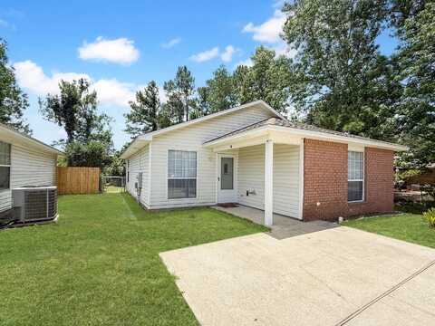 8943 Forest Oak Drive, Pensacola, FL 32506