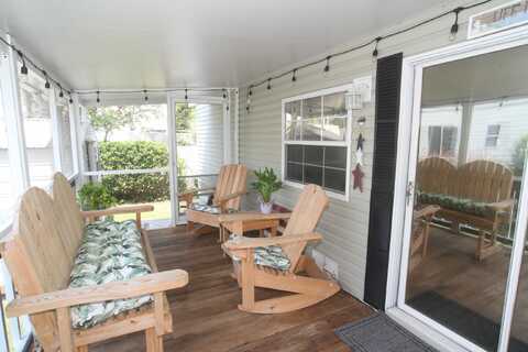 15 E Bradley Street, Miramar Beach, FL 32550