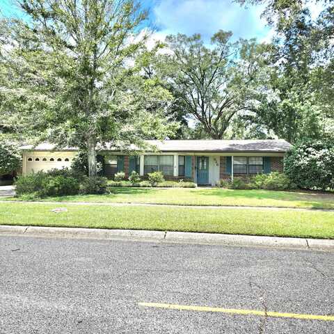626 NE Camborne Avenue, Fort Walton Beach, FL 32547
