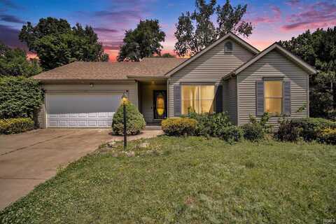 2207 Oakwood Park Drive, South Bend, IN 46628