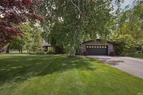 54140 Eastview Drive, Bristol, IN 46507