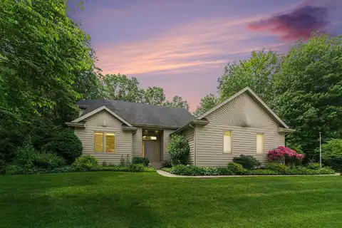 11830 Old Oak Drive, Granger, IN 46530