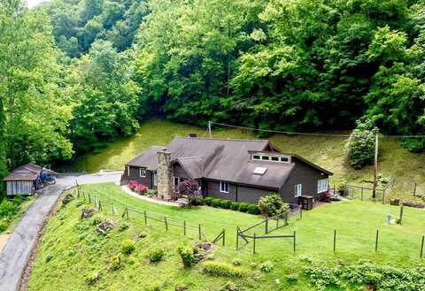 182 Jimmies Creek, Regina, KY 41559