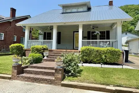 144 Myra Barnes Avenue, Pikeville, KY 41501