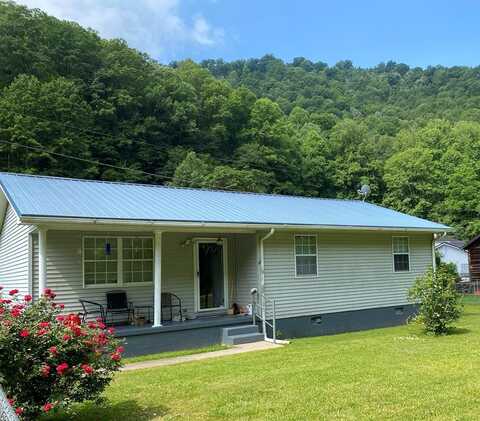 2984 Mate Creek Rd, Meador, WV 25678