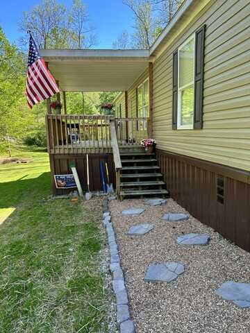 1721 Bucks Branch, Martin, KY 41649