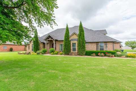 16 Chisholm Ln, Enid, OK 73703
