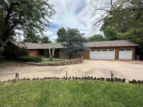 38 Country Oaks, Woodward, OK 73801