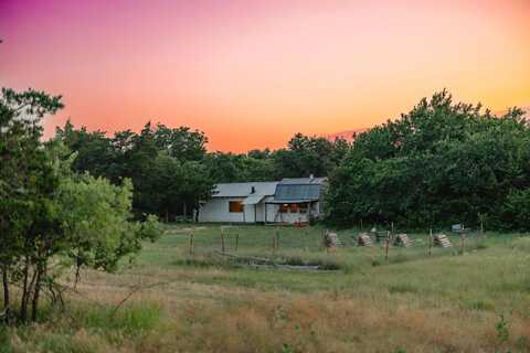 55253 S County Rd 240, Chester, OK 73838