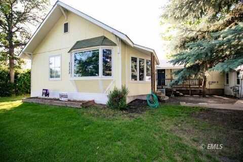 1133 Willow St, Forsyth, MT 59327
