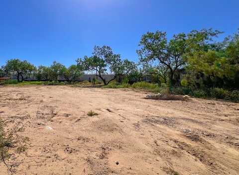 1082 Kifuri St, Eagle Pass, TX 78852