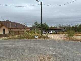 195 Richard Lane Drive, Eagle Pass, TX 78852