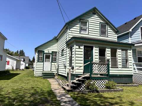 1002 Superior ST, Muir, MI 49783