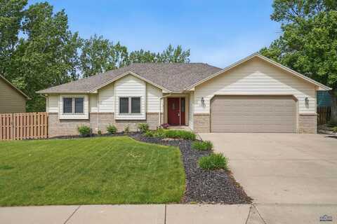 3035 PLAYER DR, Rapid City, SD 57702