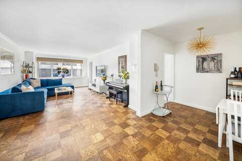 420 E 72nd Street 8C, New York, NY 10021