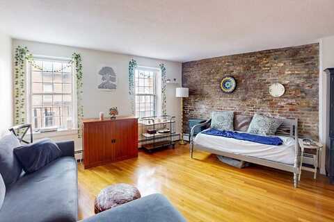 243 North St 5, Boston, MA 02113