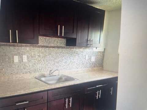 3031 NW 4th St, Pompano Beach, FL 33069