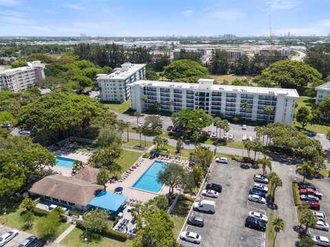 2650 S Course Dr 409, Pompano Beach, FL 33069