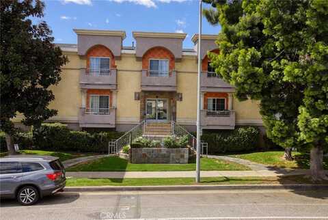 7035 Woodley Avenue 204, Van Nuys, CA 91406