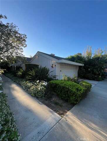 9 Oak Tree Lane, Irvine, CA 92612