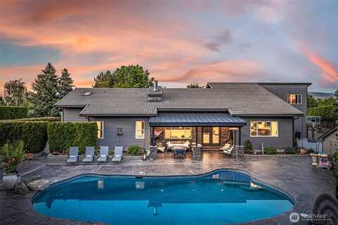 628 Meadows Drive, Wenatchee, WA 98801