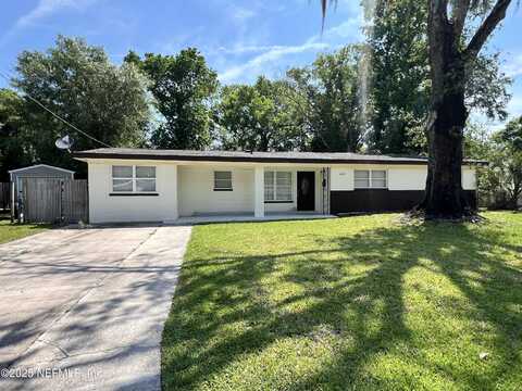 8105 SANTILLO Drive, Jacksonville, FL 32217