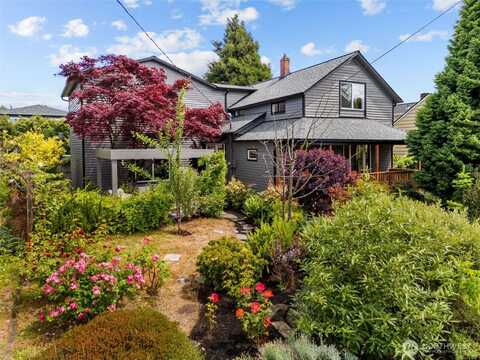 4528 36th Avenue NE, Seattle, WA 98105
