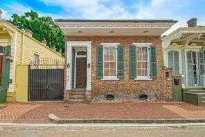 922 ST PETER Street, New Orleans, LA 70116