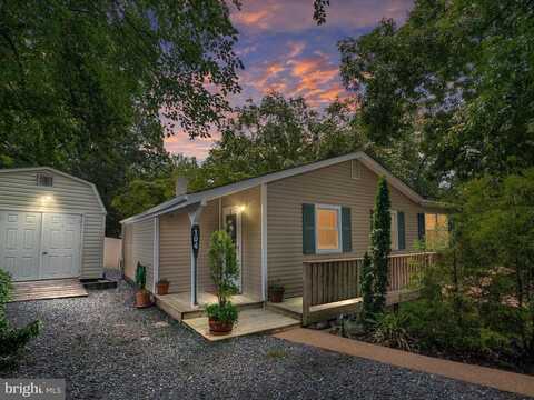 104 Virginia Ave, Edgewater, MD 21037