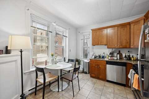 12 Foster 8, Boston, MA 02109