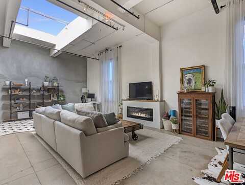738 S Los Angeles Street 707, Los Angeles, CA 90014