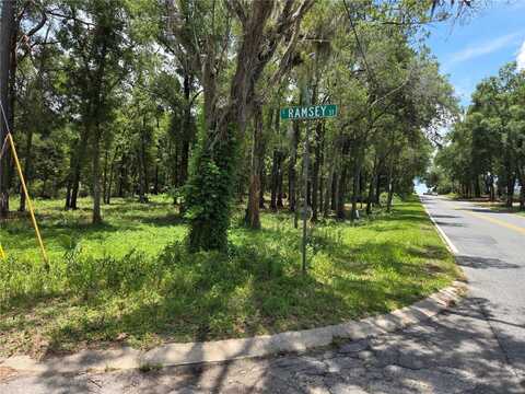 525 N CROFT AVE, INVERNESS, FL 34453