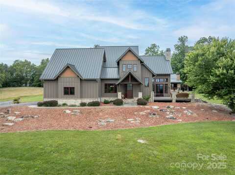 4862 Pinnacle Mountain Road, Zirconia, NC 28790