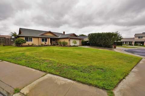 465 Mike Court, Lemoore, CA 93245