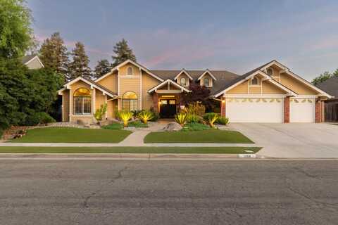 1199 Cole Avenue E, Fresno, CA 93720