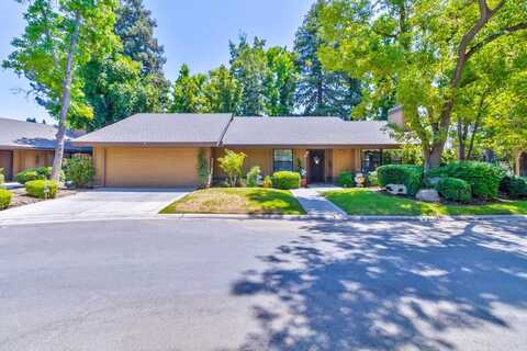 4633 Glenn Avenue N, Fresno, CA 93704