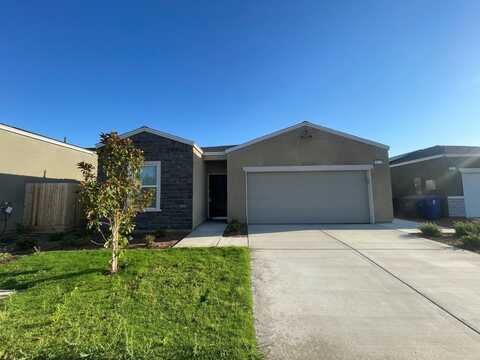 4275 Joaquin Avenue, Clovis, CA 93619