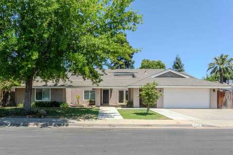 2540 Burgan Avenue, Clovis, CA 93611