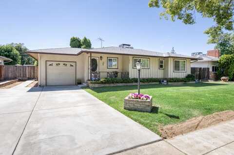 3979 Pleasant Avenue N, Fresno, CA 93705