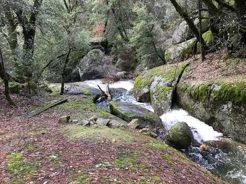 29 Road 274, Bass Lake, CA 93604