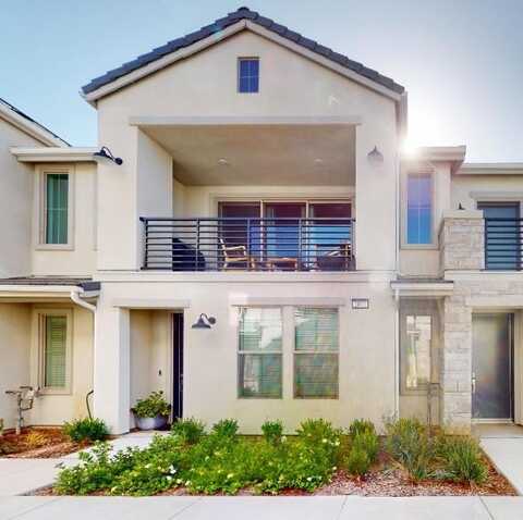 2897 Tamarind Drive E, Fresno, CA 93730