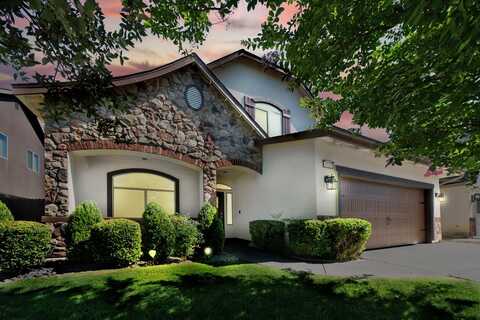 6712 Lucas Drive W, Fresno, CA 93722