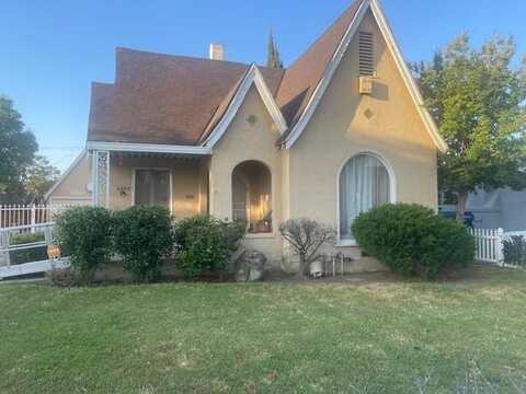 4242 Illinois Avenue E, Fresno, CA 93702