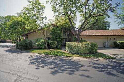 5513 El Adobe Drive N, Fresno, CA 93711