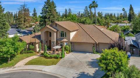 2707 Menlo Avenue W, Fresno, CA 93711