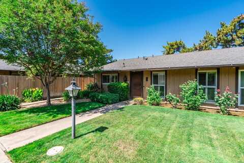 4849 7Th Street N, Fresno, CA 93726