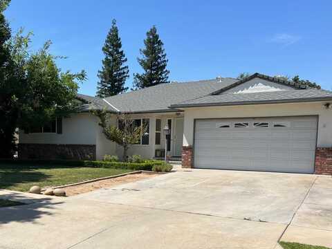 1066 Vartikian Avenue E, Fresno, CA 93710