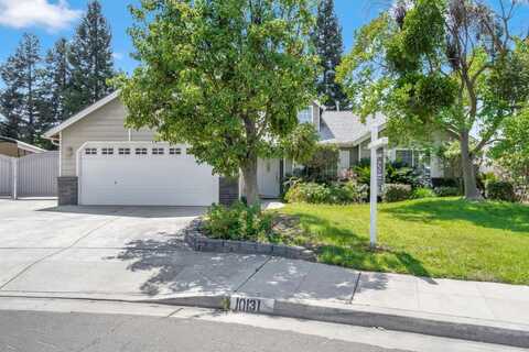 10131 Price Avenue N, Fresno, CA 93730